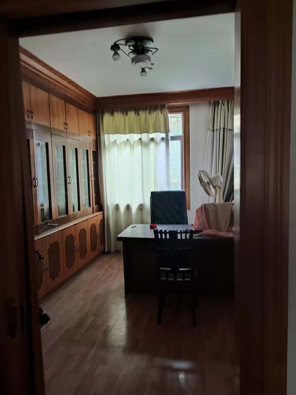 娄星区白塘路肉联厂 6室2厅1卫 90.0万 娄星区白塘路肉联厂 6室2厅1卫 90.0万室内图