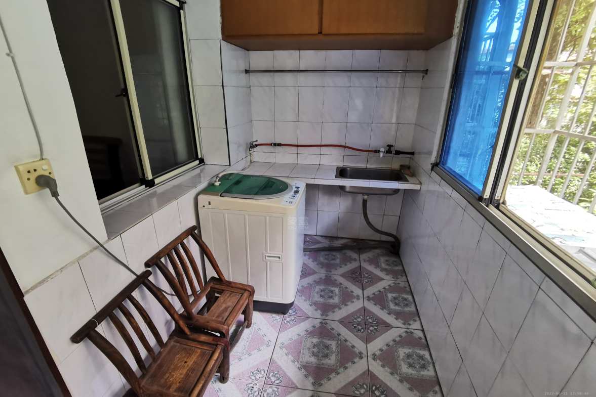 九九华帝  3室1厅1卫    1200.0元/月室内图