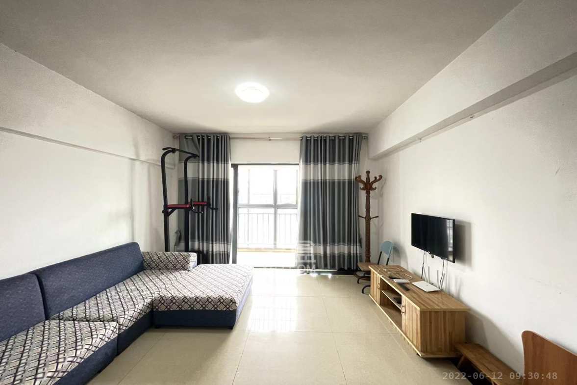 极目楚天  2室2厅1卫    2100.0元/月室内图1