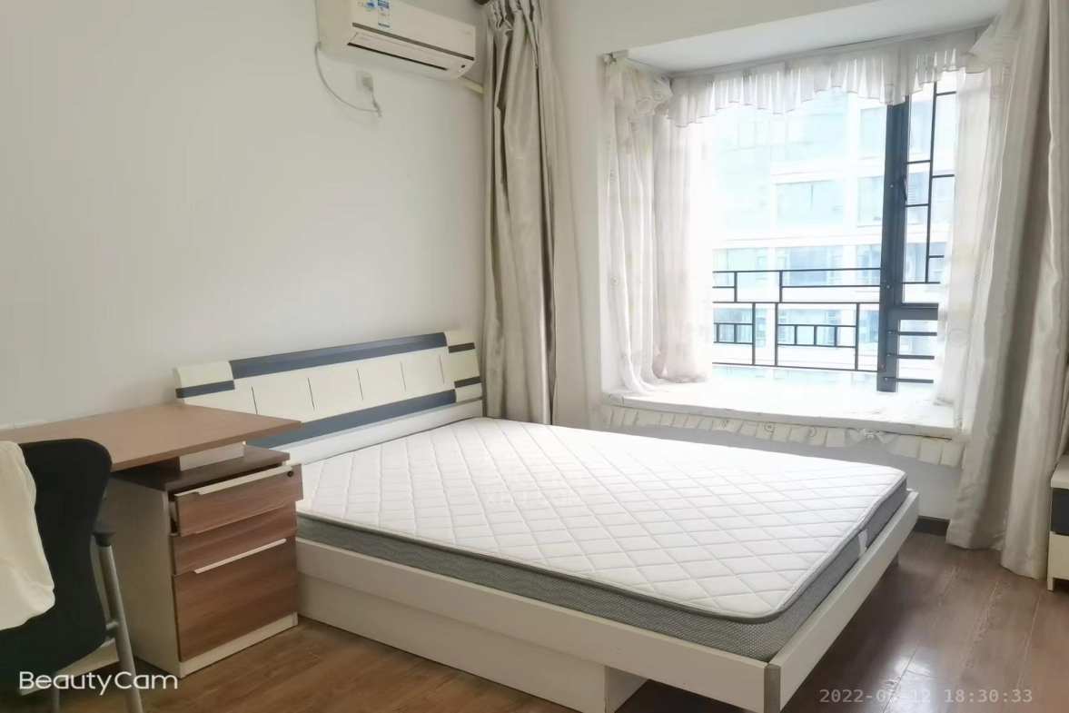 庐山春天一期桃李苑  3室2厅2卫    2500.0元/月 庐山春天一期桃李苑  3室2厅2卫    2500.0元/月室内图