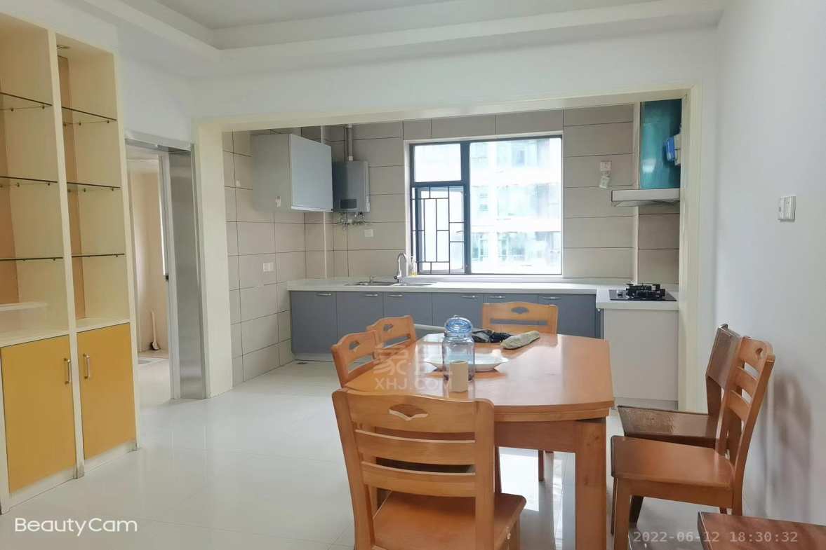 庐山春天一期桃李苑  3室2厅2卫    2500.0元/月 庐山春天一期桃李苑  3室2厅2卫    2500.0元/月室内图