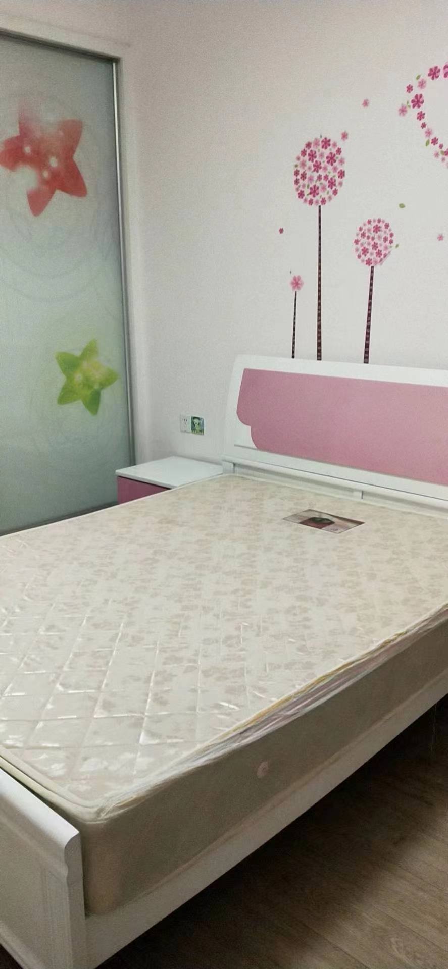 东方美景二期 3室2厅1卫 2400.0元/月 东方美景二期 3室2厅1卫 2400.0元/月室内图