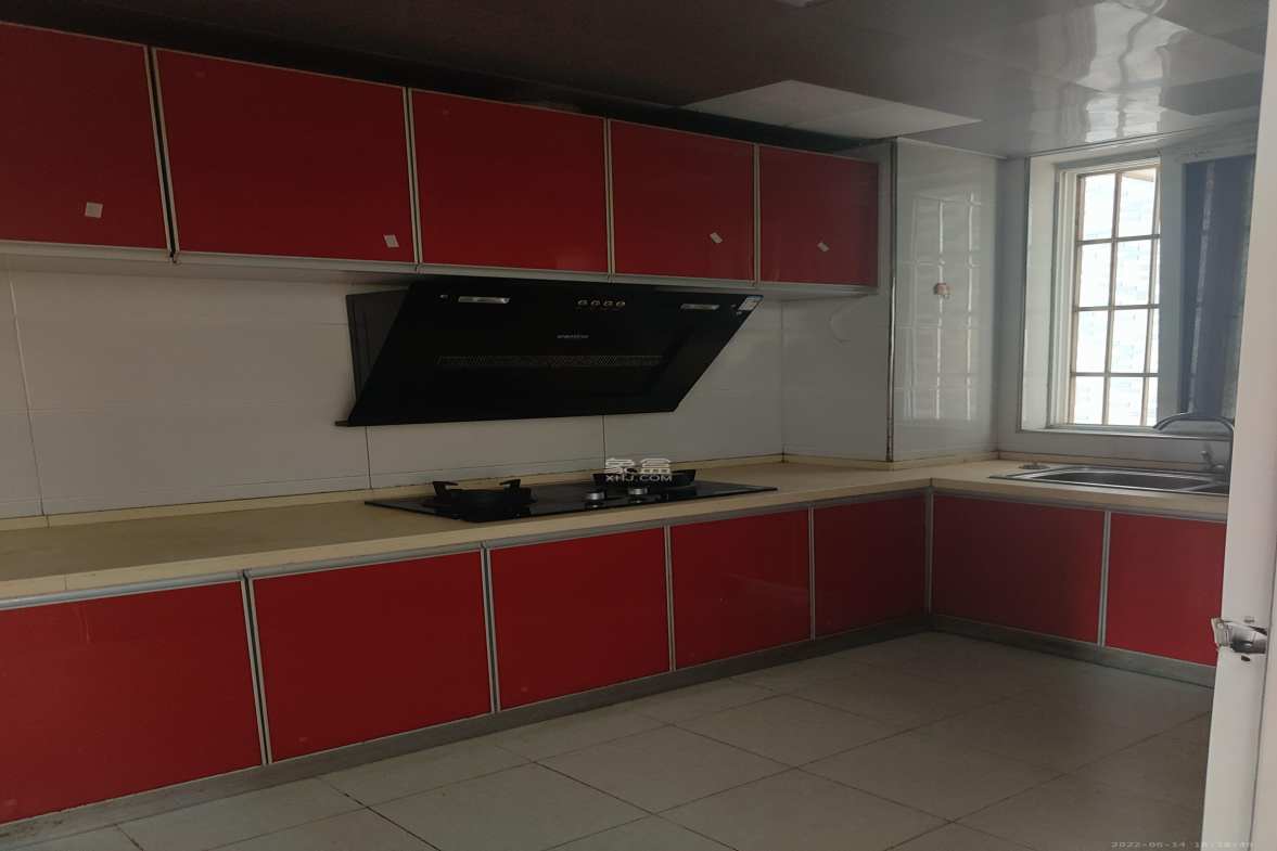 明天一城  3室2厅1卫    1800.0元/月室内图1