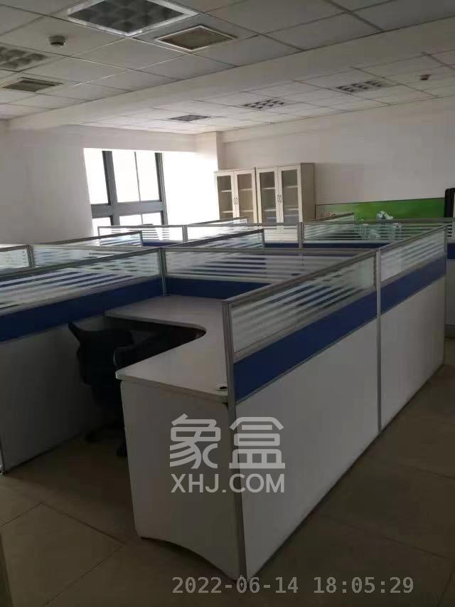 东一时区   330.0㎡     12000.00元/月室内图