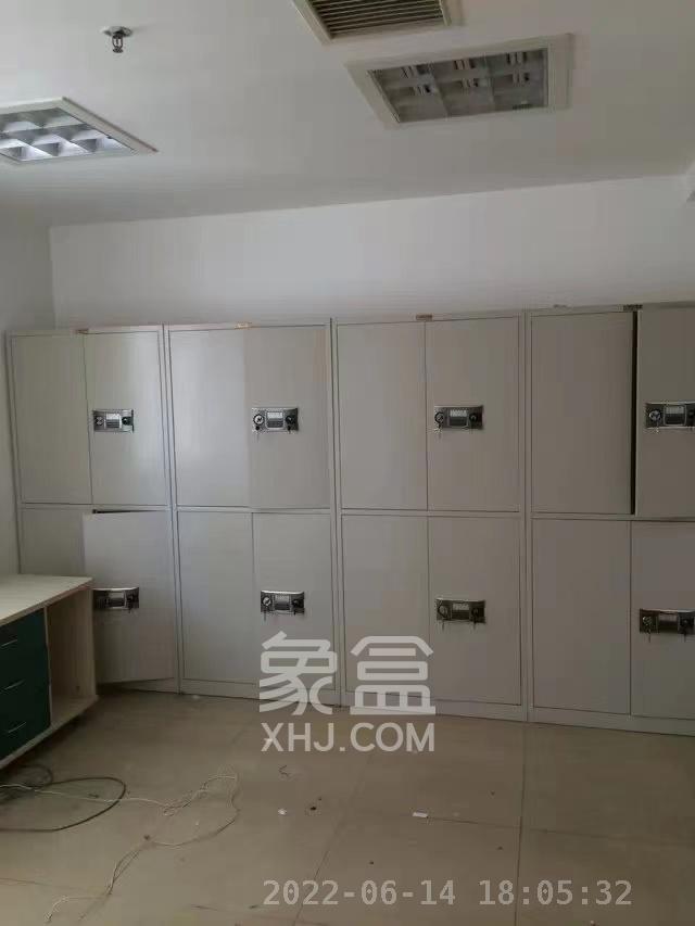 东一时区   330.0㎡     12000.00元/月室内图