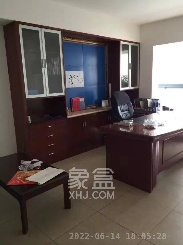 东一时区   330.0㎡     12000.00元/月室内图