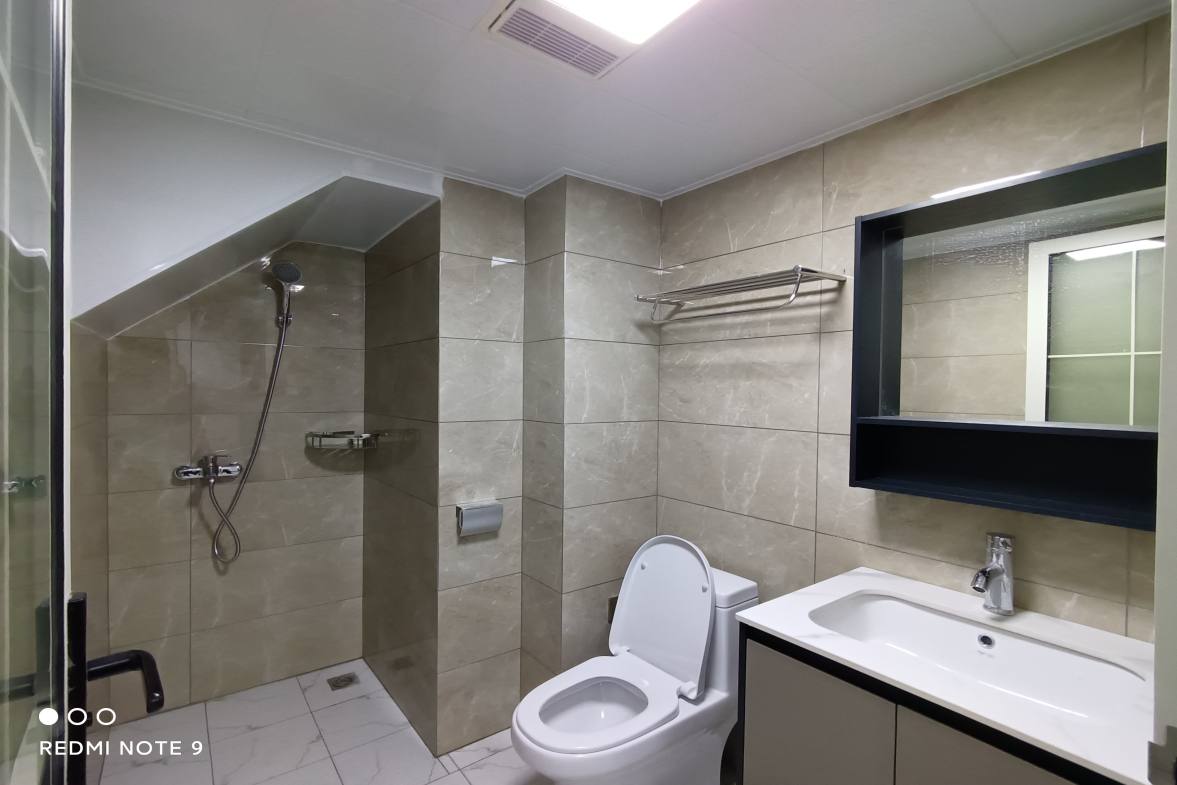 青春里  2室1厅1卫    1800.0元/月室内图