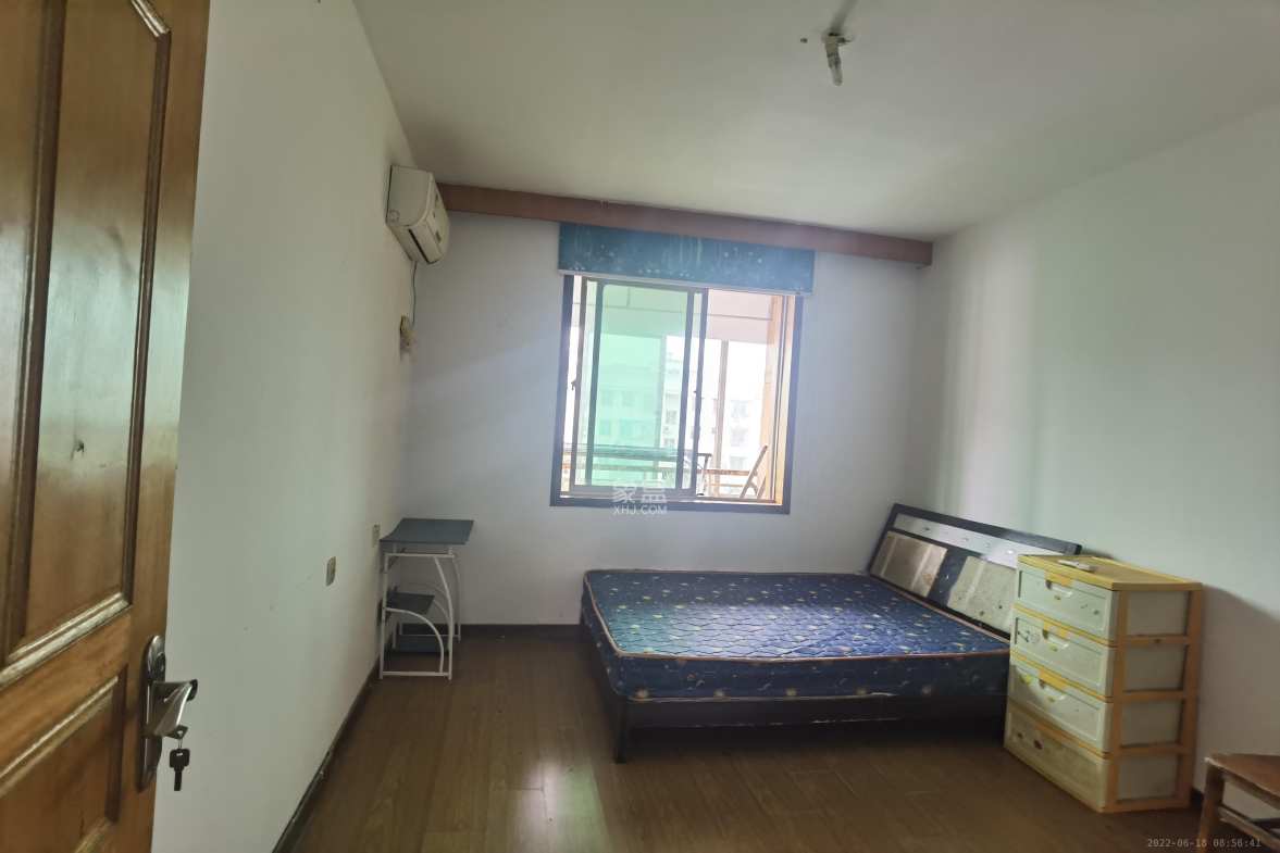 中南汽车世界  3室2厅2卫    1200.0元/月 中南汽车世界  3室2厅2卫    1200.0元/月室内图