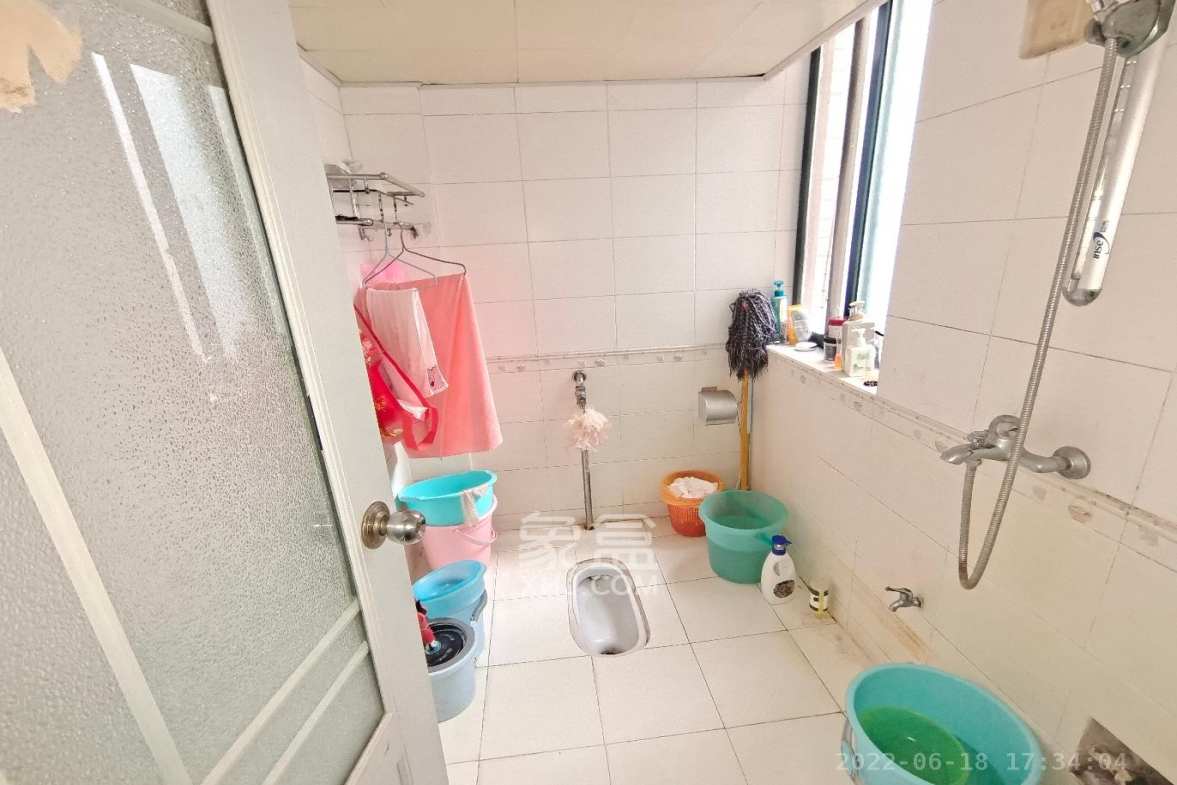 华丽家族  2室2厅1卫    1800.0元/月室内图