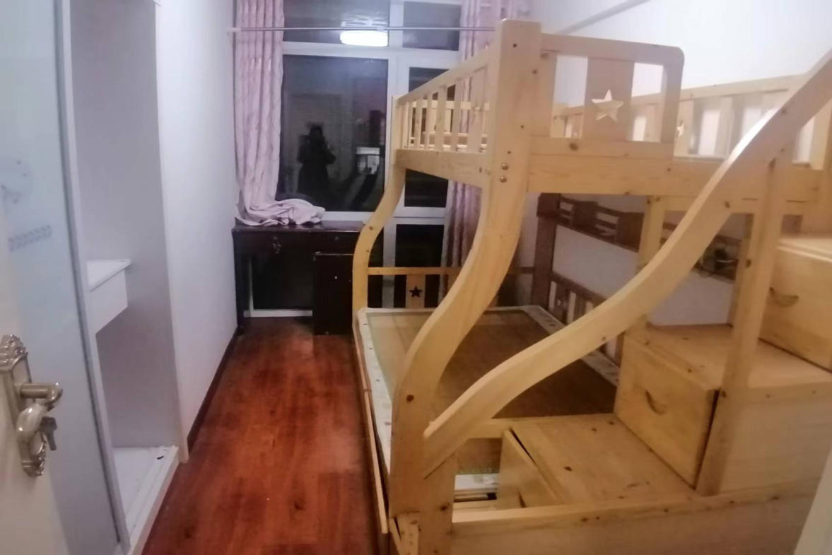 百弘学府城  0室0厅0卫    1400.0元/月室内图