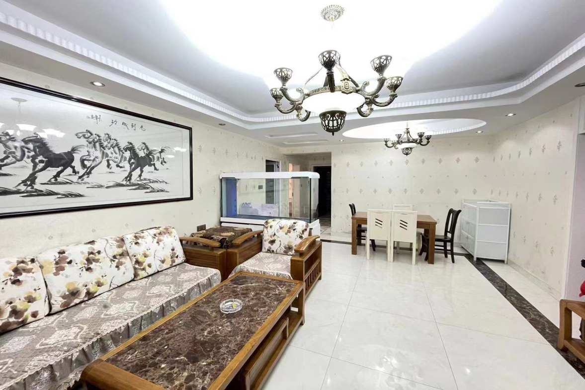 幸福壹号 3室2厅1卫 2400.0元/月 幸福壹号 3室2厅1卫 2400.0元/月室内图