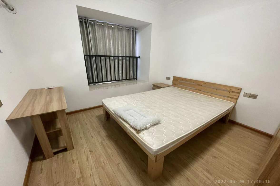 中建御山和苑  3室2厅2卫   2000.00元/月室内图1