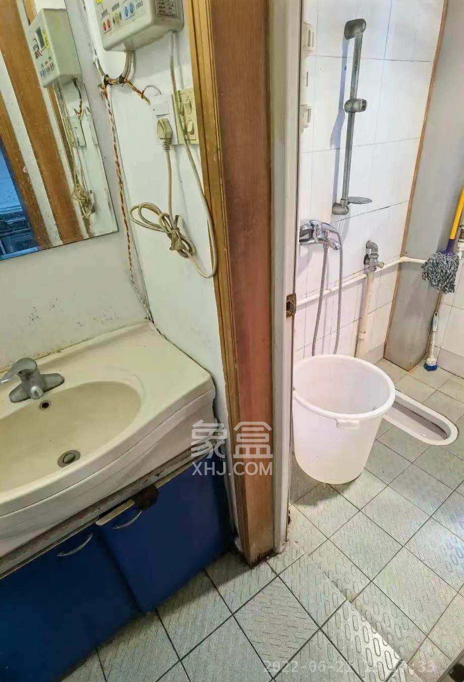 三湘小区  1室1厅1卫    1200.0元/月室内图