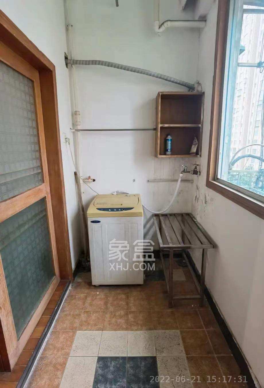 三湘小区  1室1厅1卫    1200.0元/月室内图