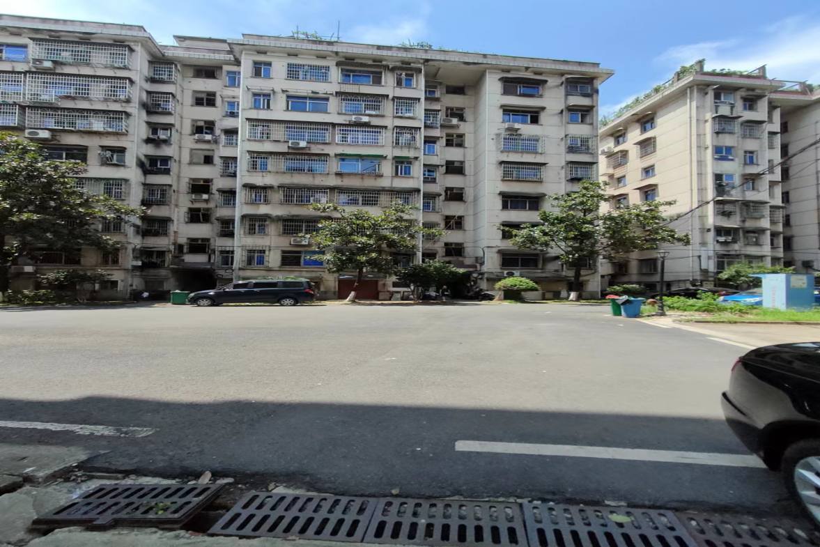 全丰小区  3室2厅2卫   43.80万小区图