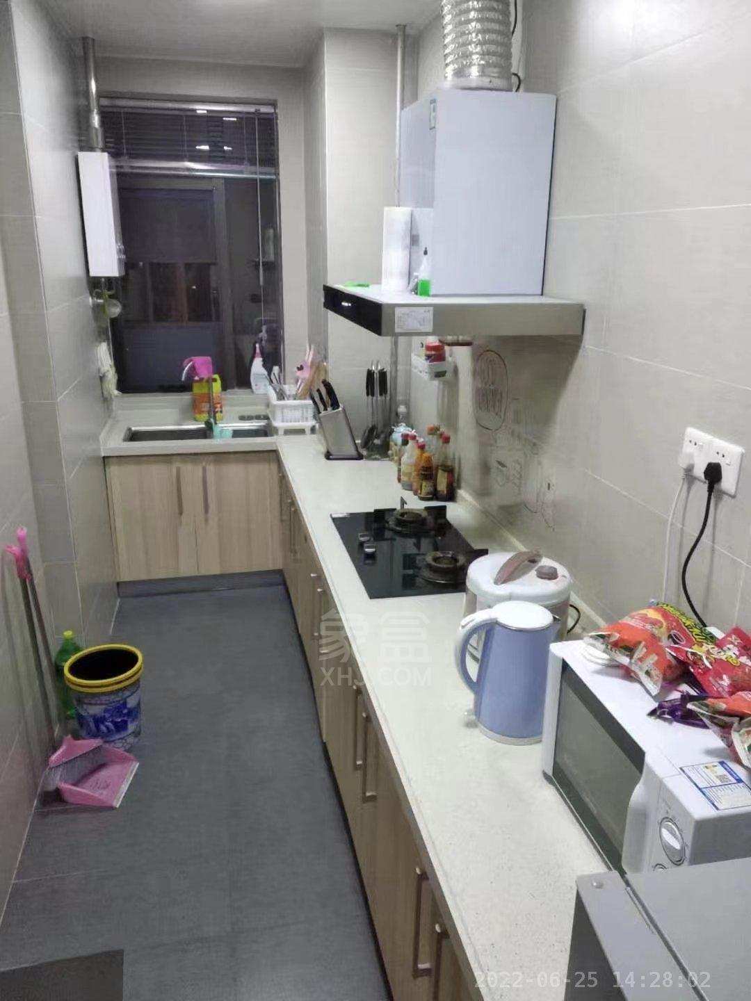 中泰财富湘江  1室1厅1卫   1700.00元/月室内图