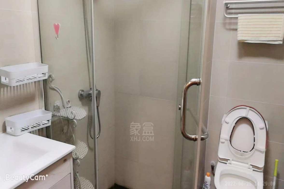 中泰财富湘江  1室1厅1卫   1700.00元/月室内图