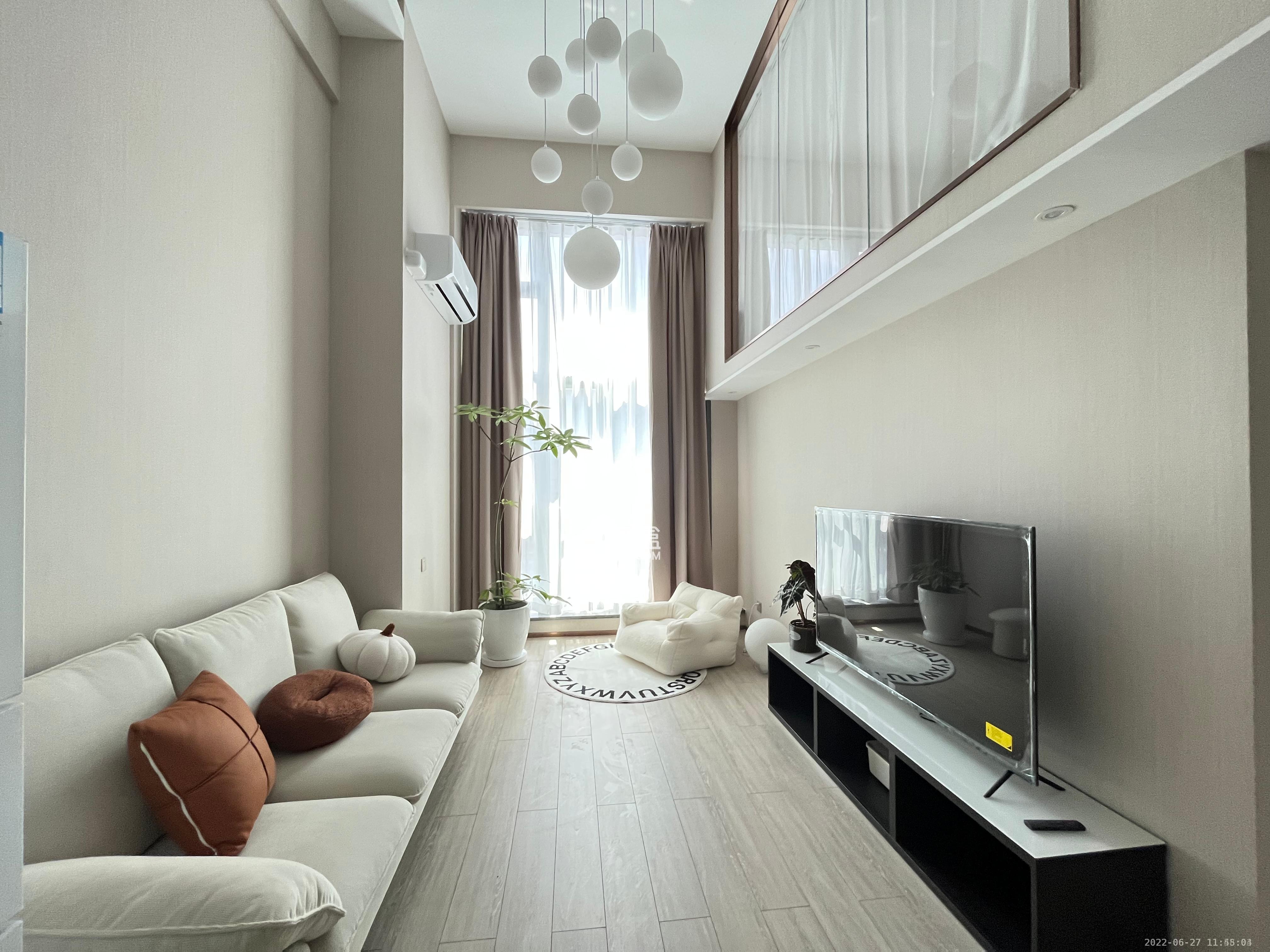 华远华时代 3室2厅2卫 7500.0元/月