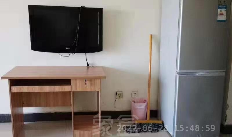 万鸿鑫城  1室1厅1卫   800.00元/月
