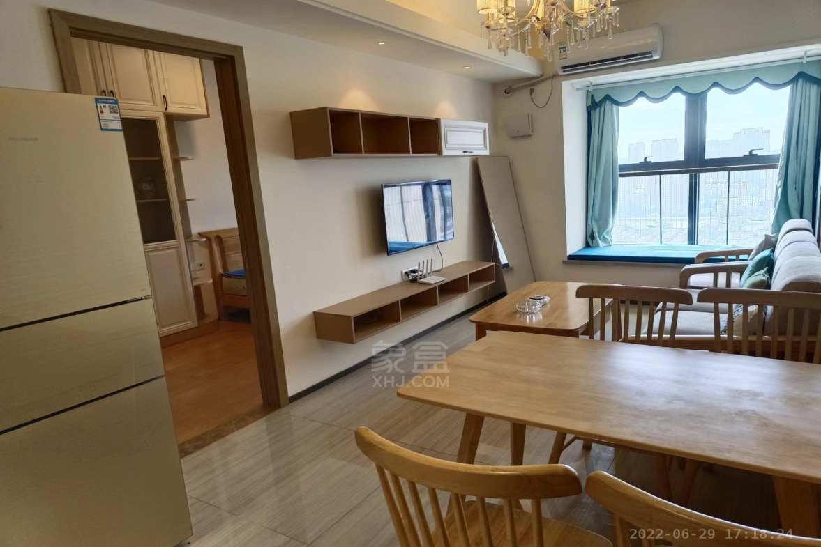 恒大御景湾  1室1厅1卫   1700.00元/月室内图1