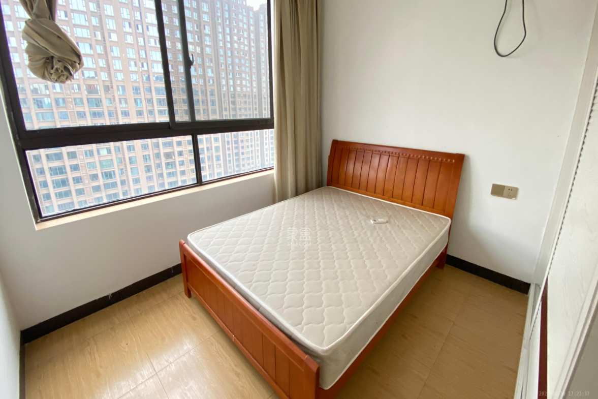 中天栖溪里 3室1厅2卫 3800.0元/月 中天栖溪里 3室1厅2卫 3800.0元/月室内图