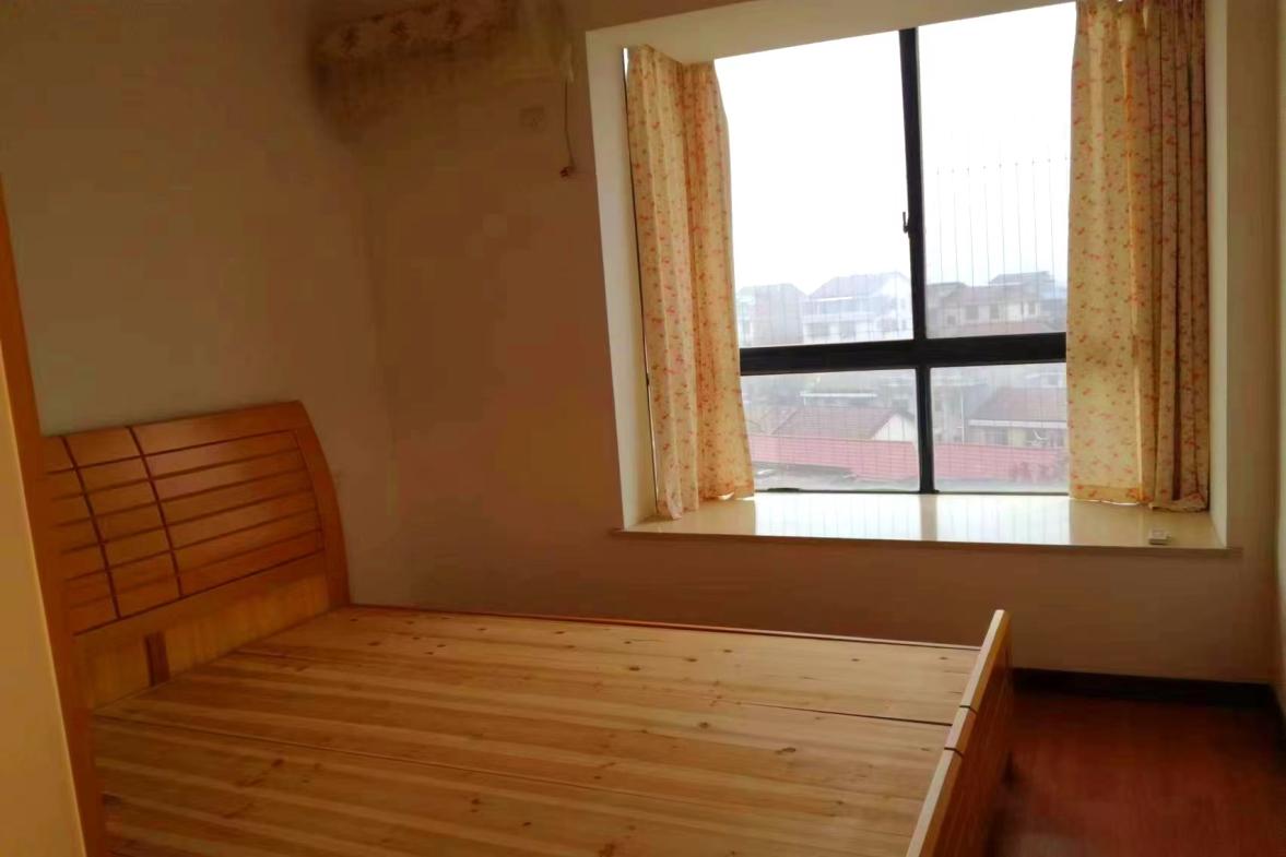 雅林春晓 2室2厅1卫 1500.0元/月 雅林春晓 2室2厅1卫 1500.0元/月室内图