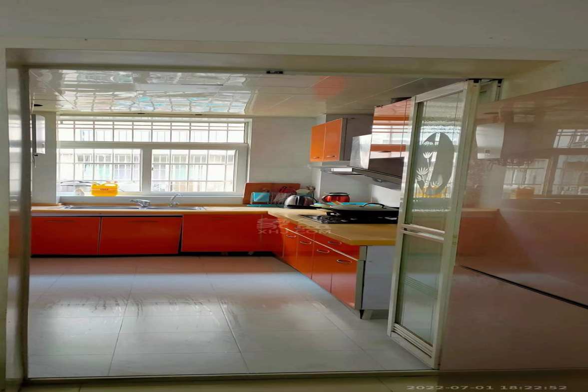 东环新城 3室2厅1卫 1300.0元/月 东环新城 3室2厅1卫 1300.0元/月室内图