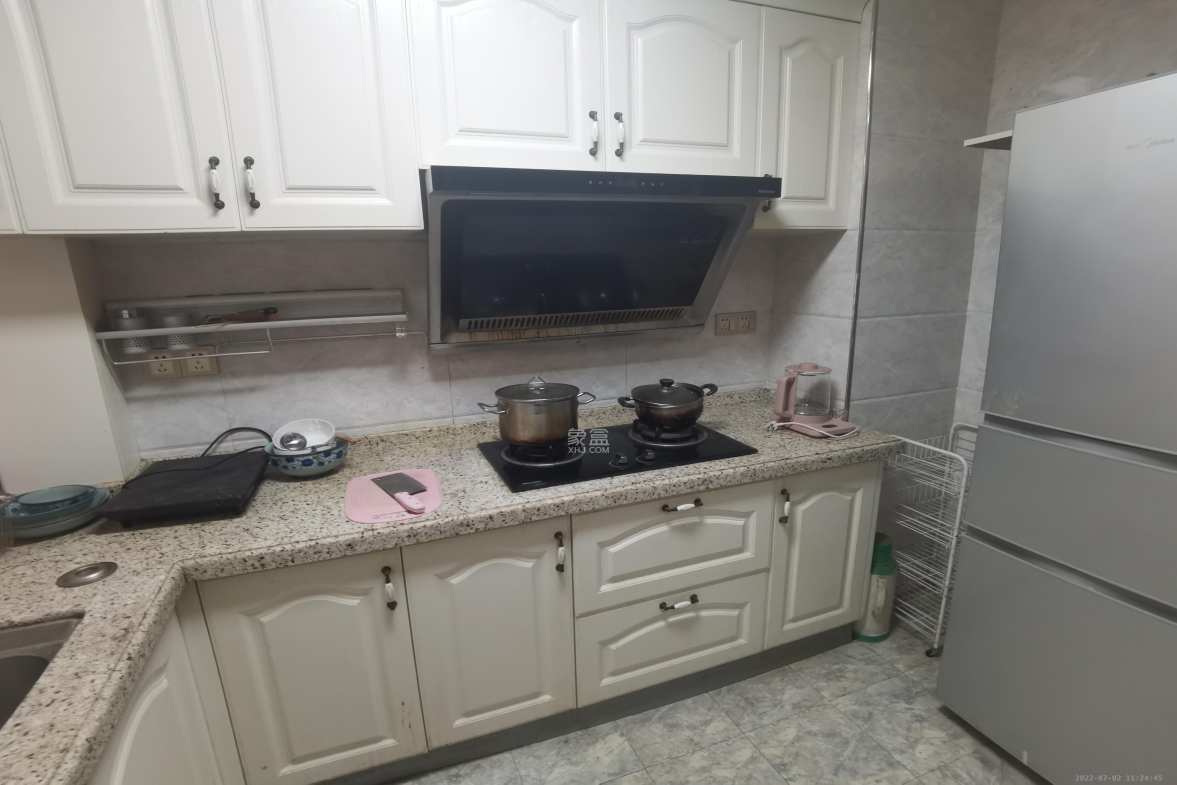 兰亭湾畔  3室2厅1卫    2500.0元/月室内图