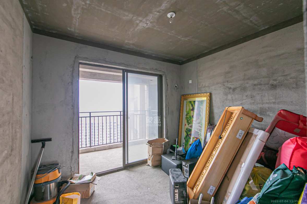 家和院  4室2厅2卫    115.0万其他