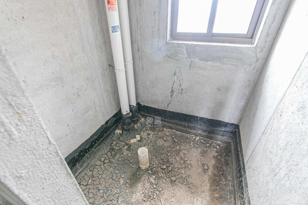 家和院  4室2厅2卫    115.0万其他