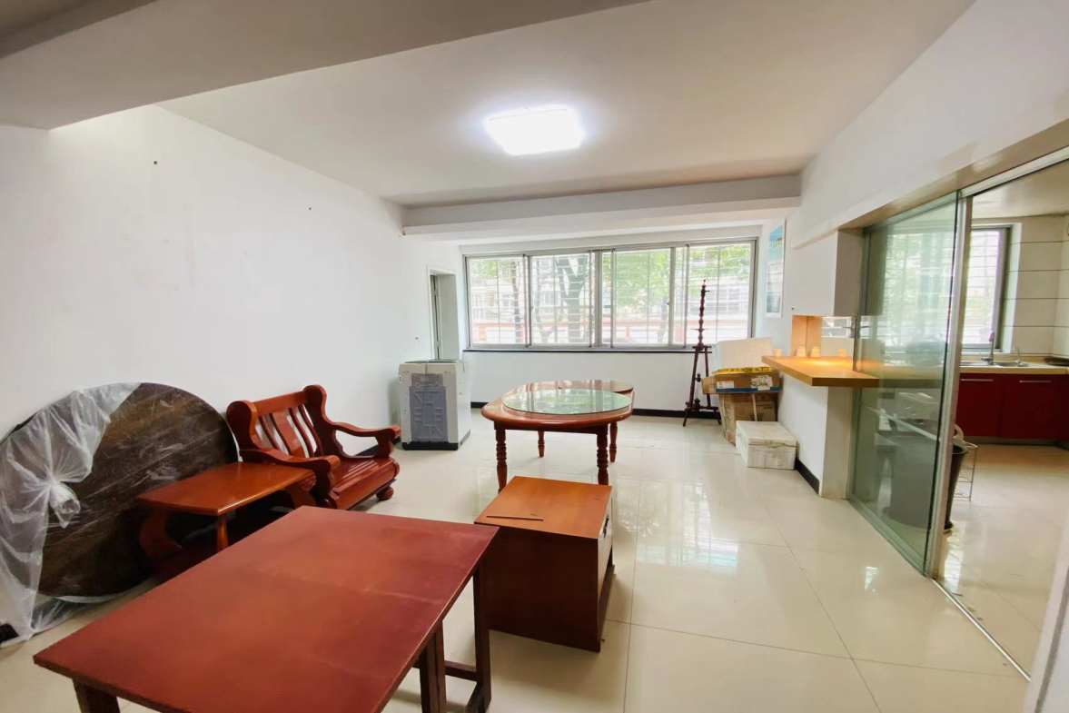 紫苑花园  4室2厅2卫    2500.0元/月室内图