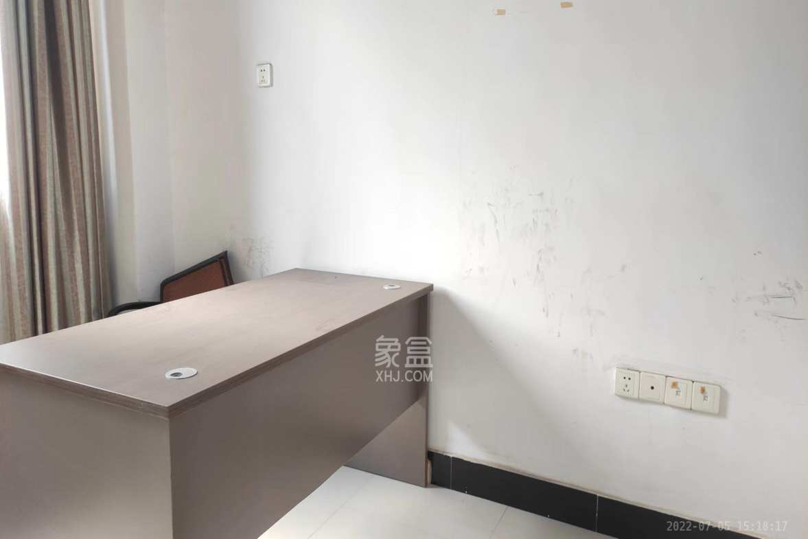 鑫远杰座  1室1厅1卫    2200.0元/月室内图