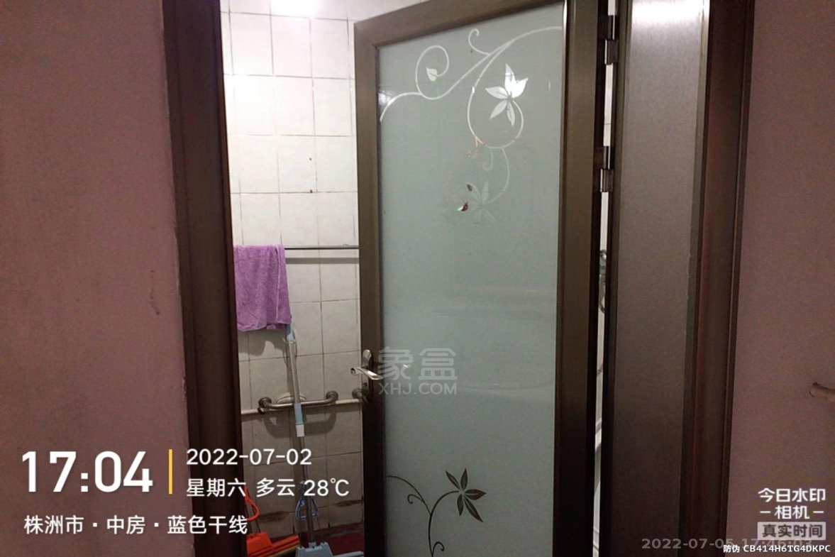 鑫峰大厦 2室2厅1卫 1200.0元/月 鑫峰大厦 2室2厅1卫 1200.0元/月室内图