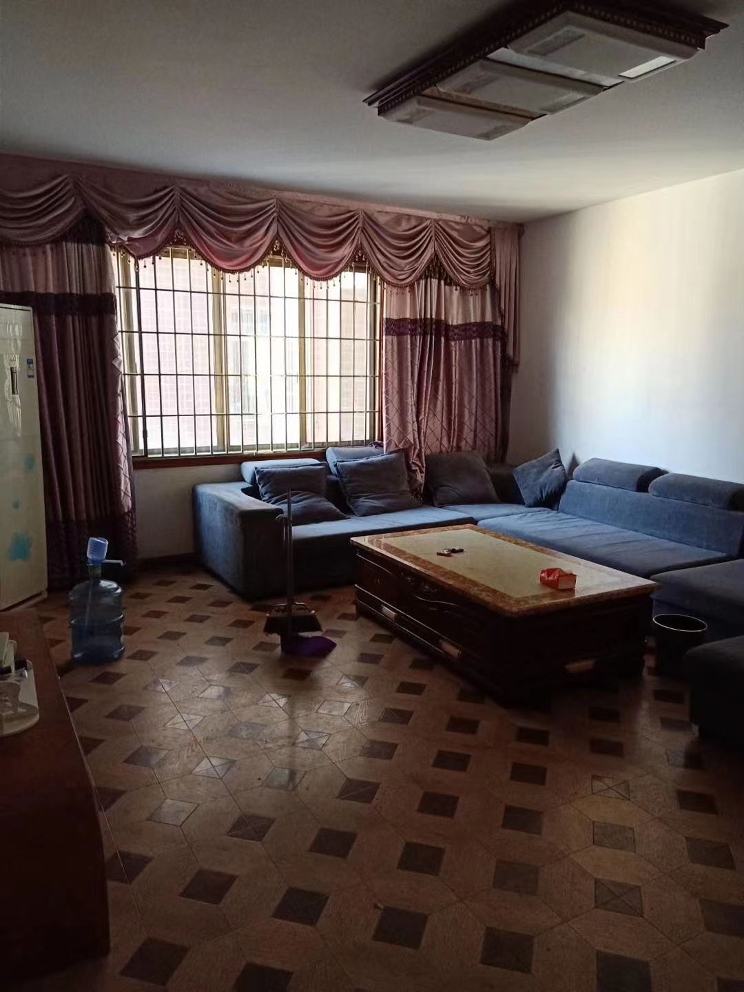 金园小区  4室2厅2卫    116.0万