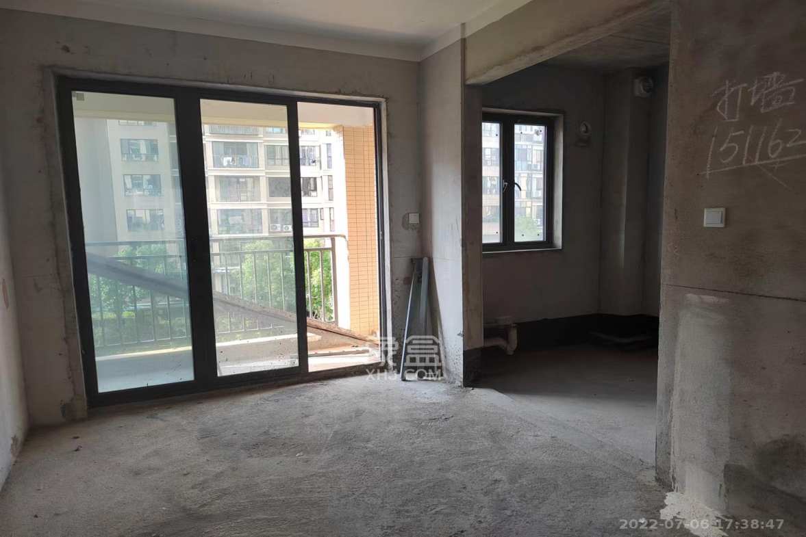 深业睿城 4室2厅1卫 1500.0元/月 深业睿城 4室2厅1卫 1500.0元/月室内图