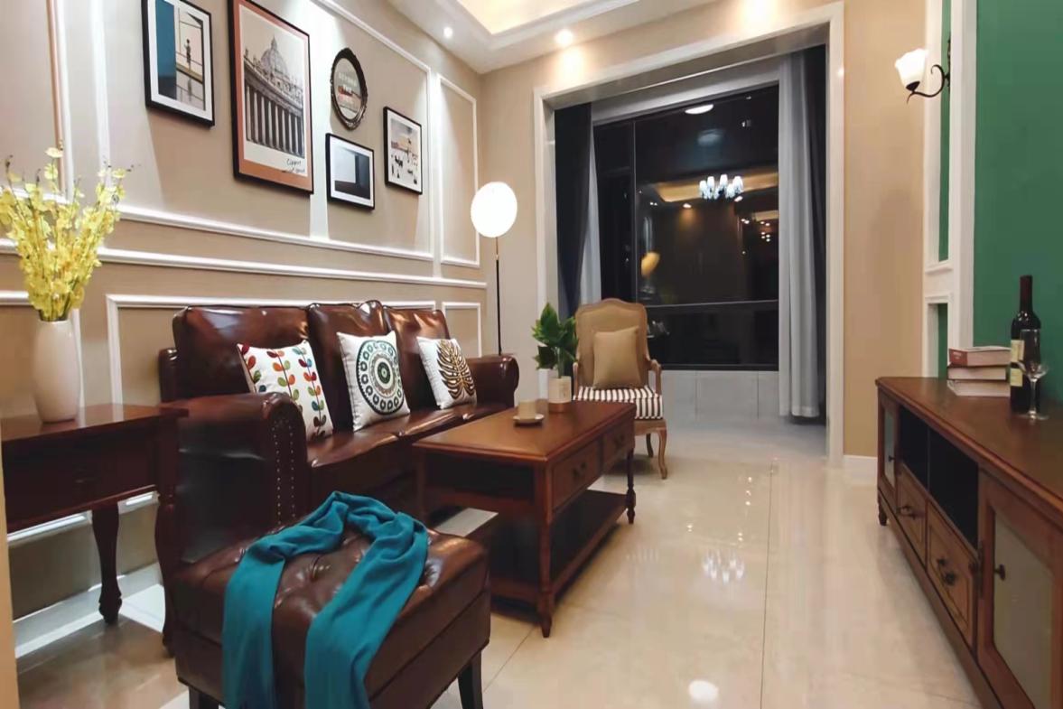 融冠亲城 4室2厅1卫 2600.0元/月 融冠亲城 4室2厅1卫 2600.0元/月室内图