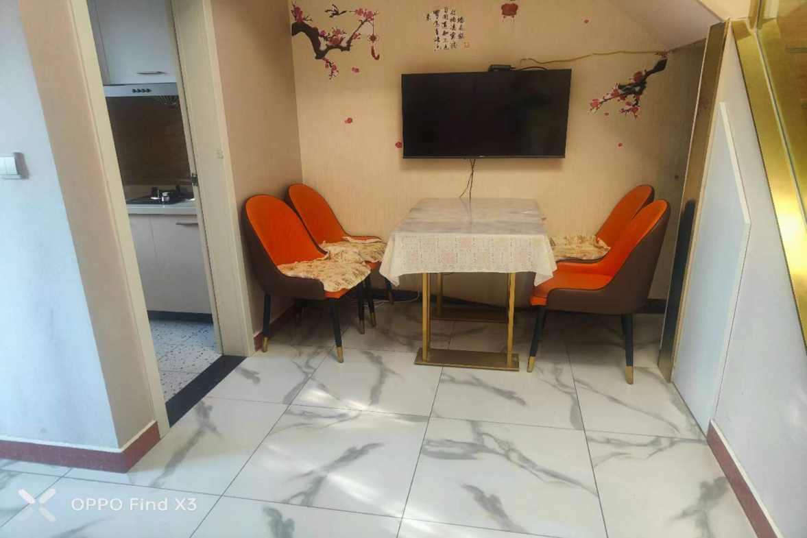 青春里 2室1厅1卫 1800.0元/月 青春里 2室1厅1卫 1800.0元/月室内图