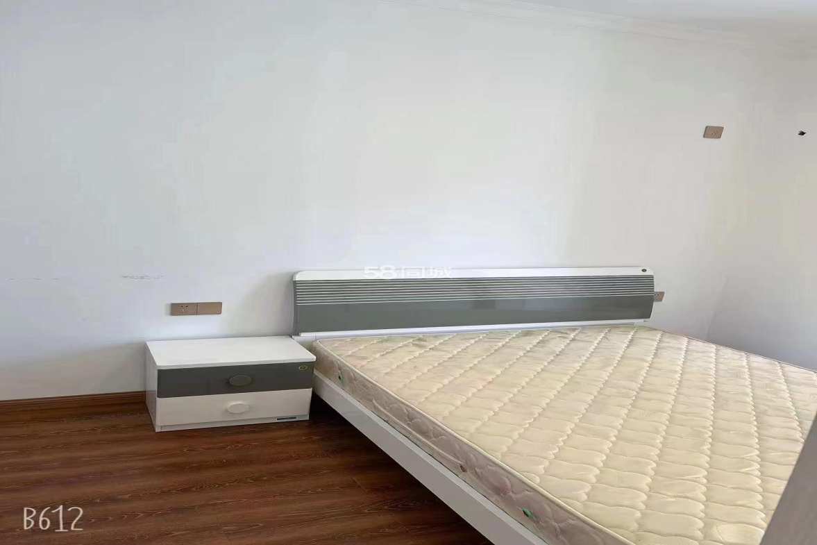 东郡首府 2室1厅1卫 2000.0元/月 东郡首府 2室1厅1卫 2000.0元/月室内图