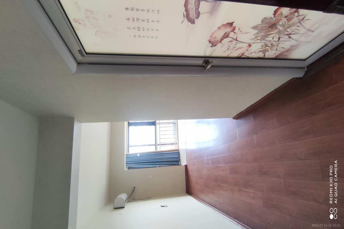 东融大厦 3室2厅1卫 1800.0元/月 东融大厦 3室2厅1卫 1800.0元/月室内图