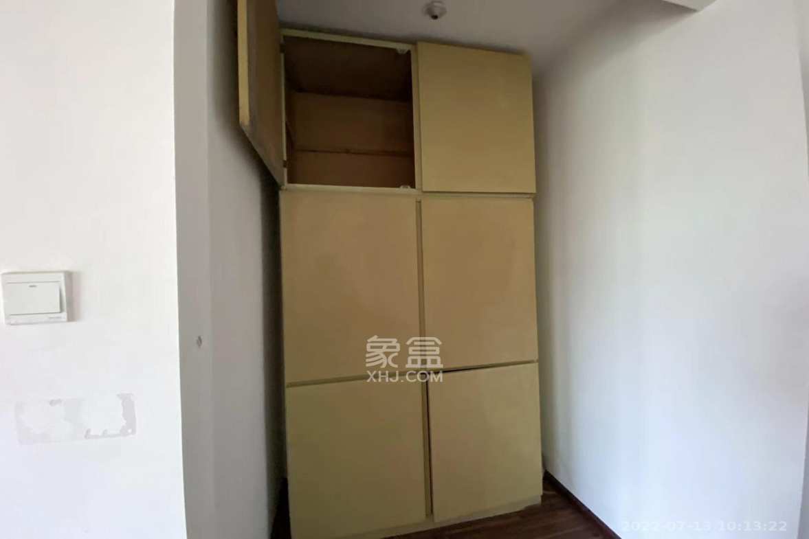 融源及第  3室2厅2卫    2300.0元/月室内图