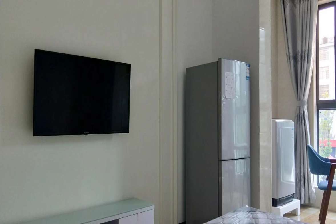 鸿星新天地  1室1厅1卫    1200.0元/月室内图