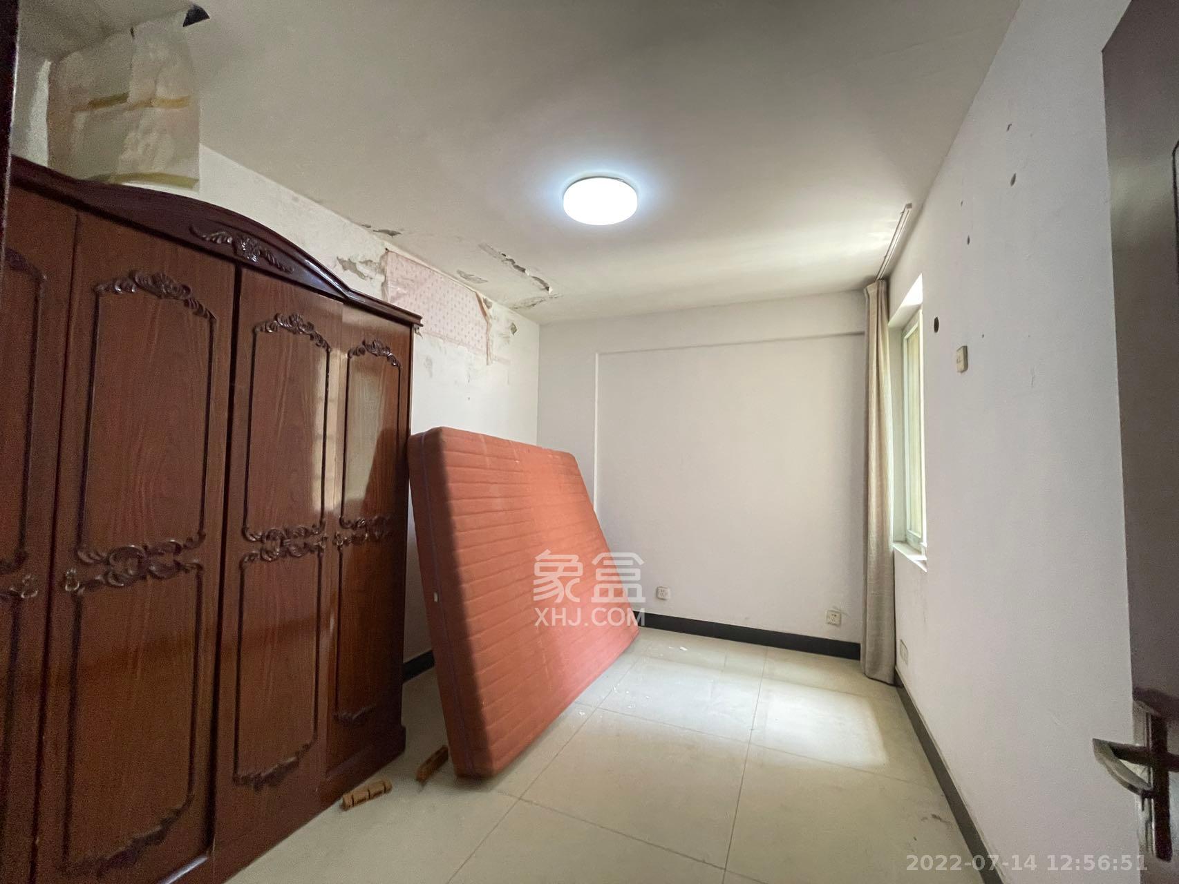 洪山家园 3室1厅1卫 2000.0元/月