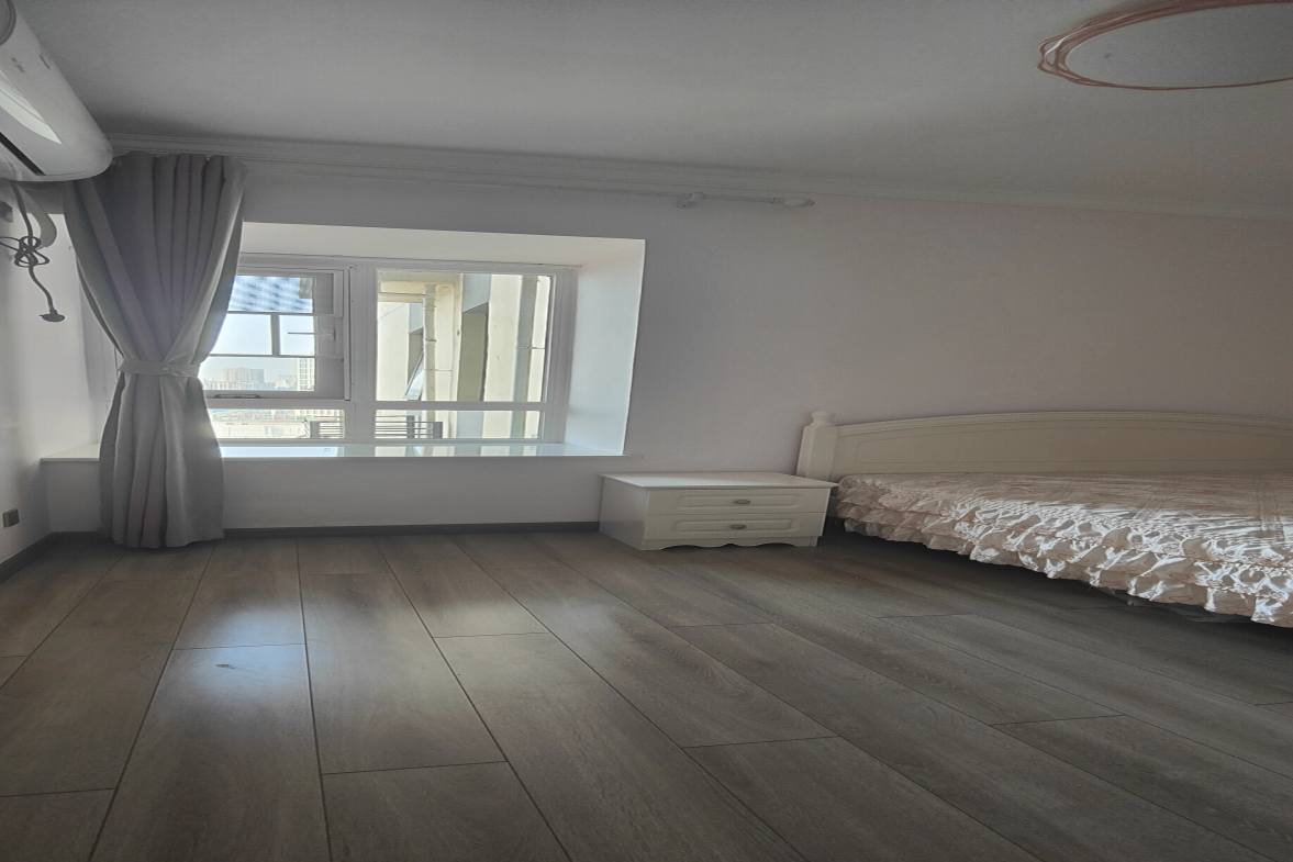 万达湖公馆  3室2厅2卫    2800.0元/月室内图