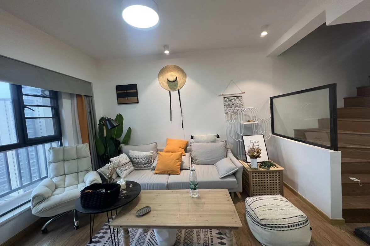 崇盛国际中心（柏石公寓）  2室2厅1卫    1800.0元/月室内图