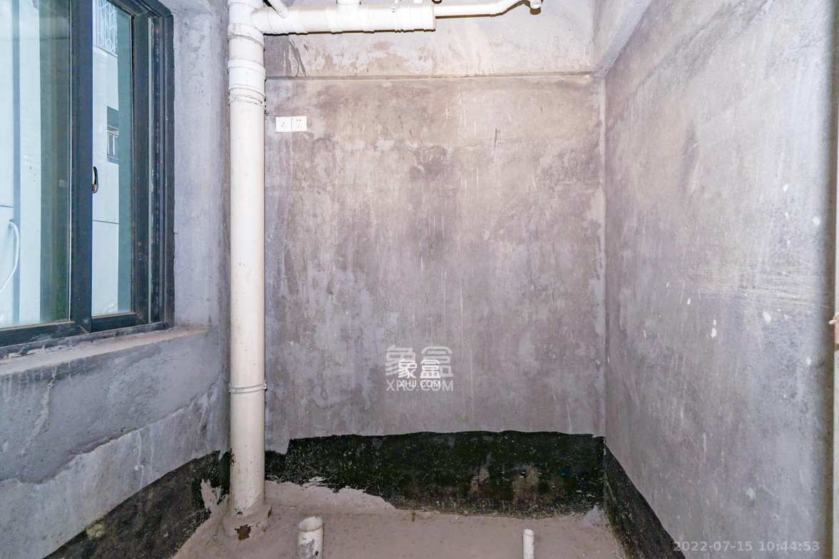 上庭苑  3室2厅2卫   1800.00元/月室内图