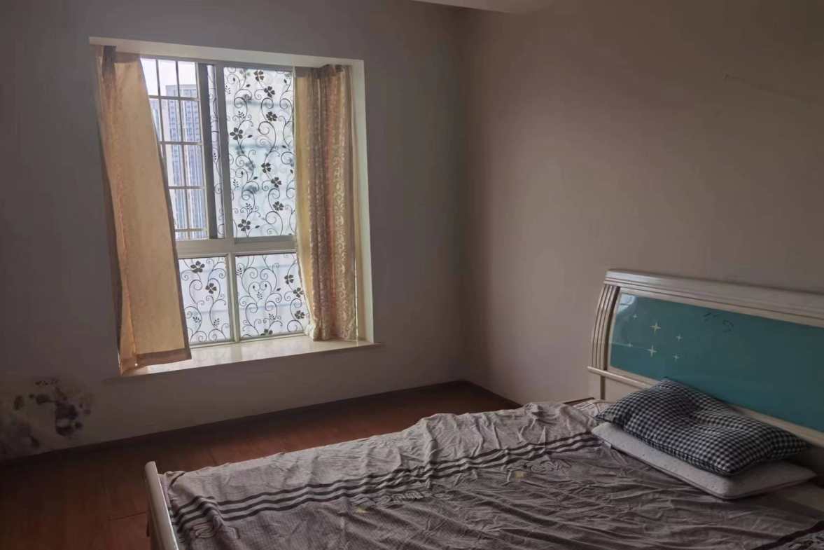 水岸春天 3室2厅2卫 2300.0元/月 水岸春天 3室2厅2卫 2300.0元/月室内图