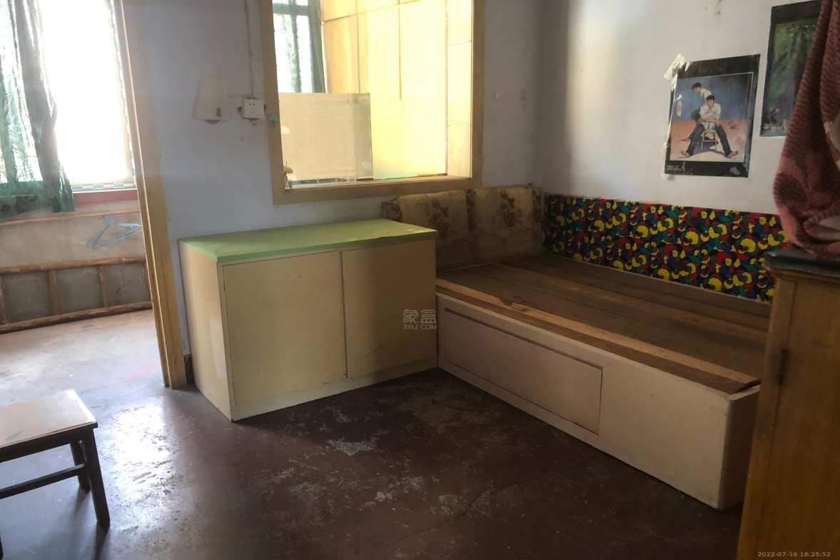 野鸭冲(新屋街) 2室1厅1卫 800.0元/月 野鸭冲(新屋街) 2室1厅1卫 800.0元/月室内图