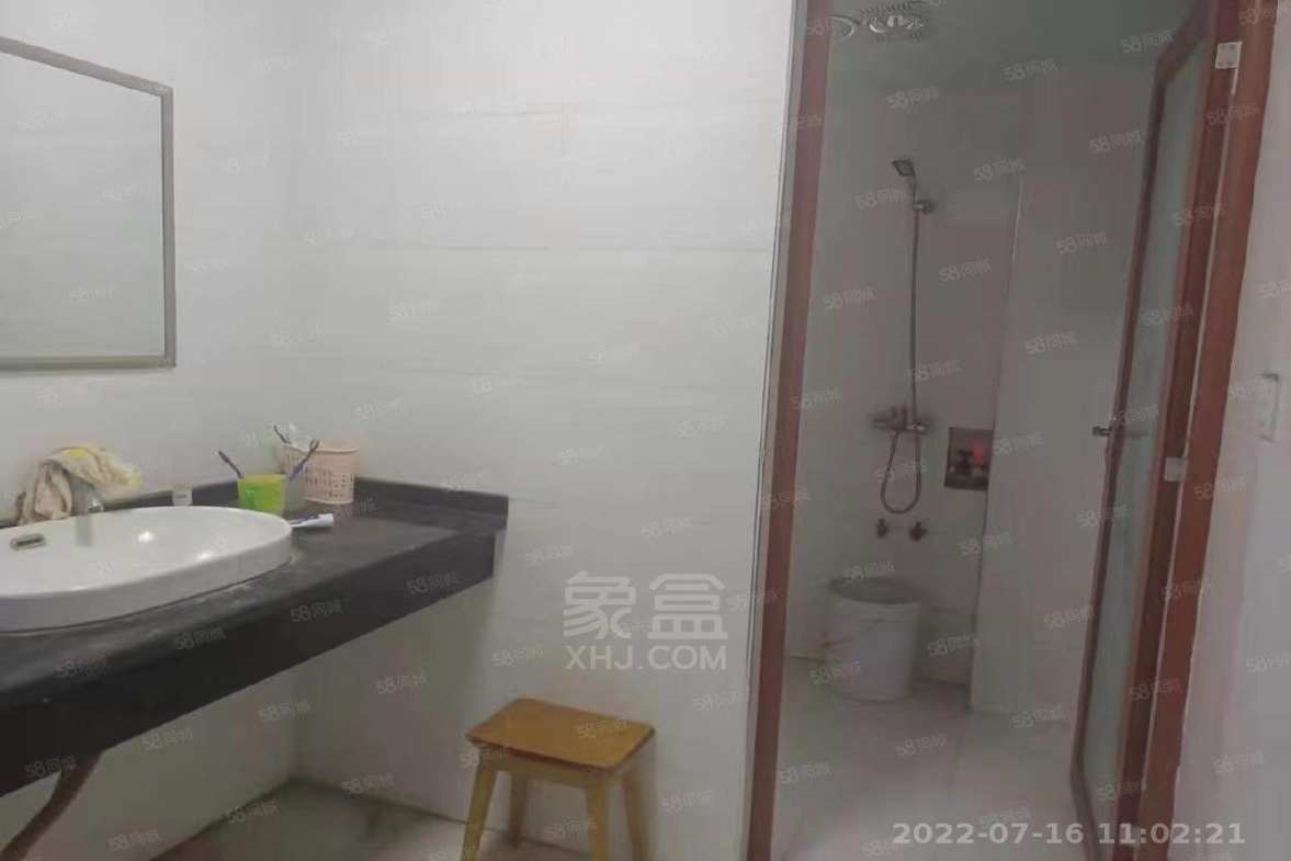 财富小区 3室2厅1卫 1200.0元/月 财富小区 3室2厅1卫 1200.0元/月室内图