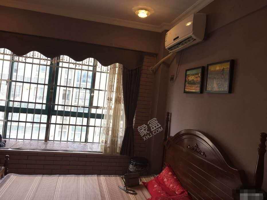 云顶上品  1室1厅1卫   1200.00元/月室内图