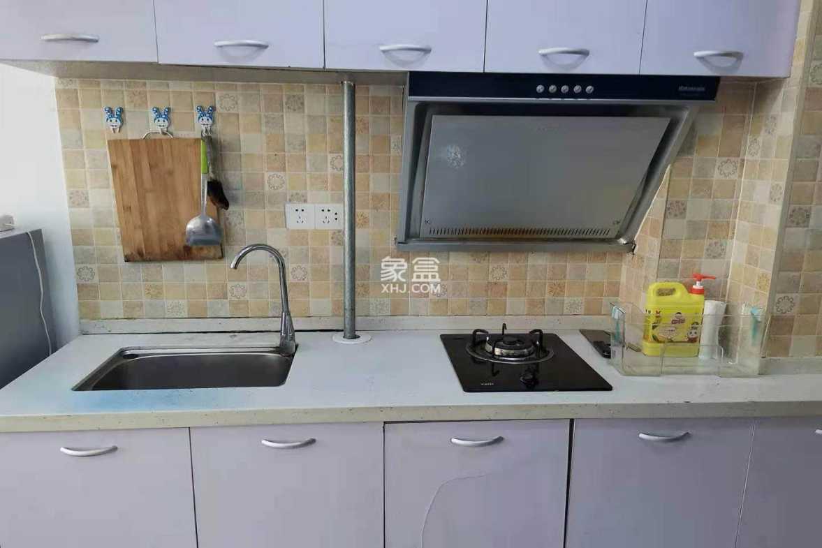 云顶上品  1室1厅1卫   1000.00元/月室内图